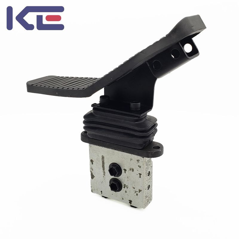 Excavator Foot Operated Hydraulic Valve Standard Hydraulic Spare Parts